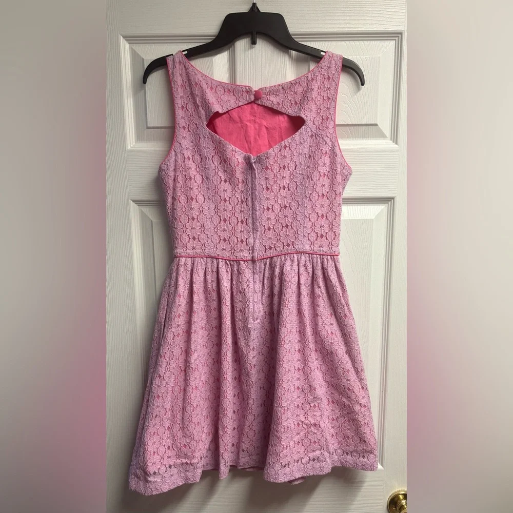 Lilly Pulitzer “Aleesa” Fit & Flare Pink Lace Sleeveless Mini Dress Size 8 - Picture 5 of 5